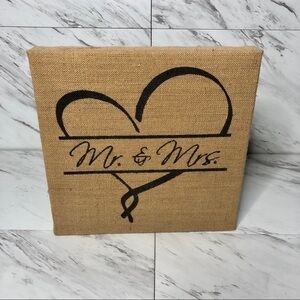 4/$30 Francesca's Mr. & Mrs. Burlap Box Sign Wedding Decor